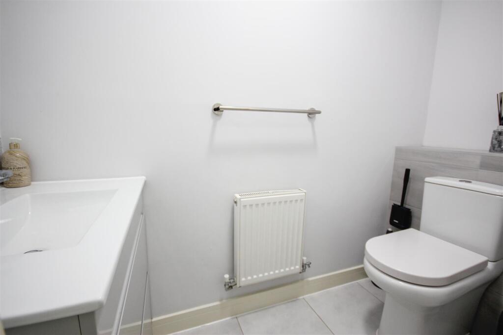 House in Wellingborough - View 6