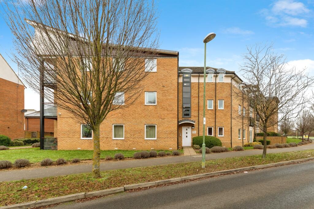 Main image of property: Berwick Place, Welwyn Garden City