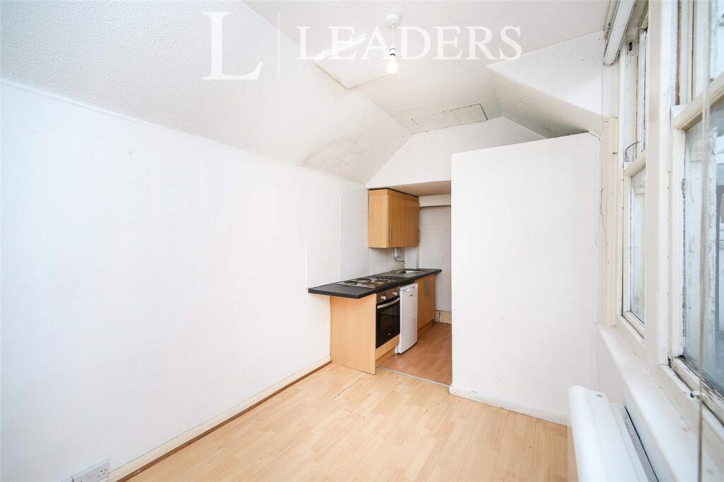 Apartment in Brighton, Brunswick - View 3