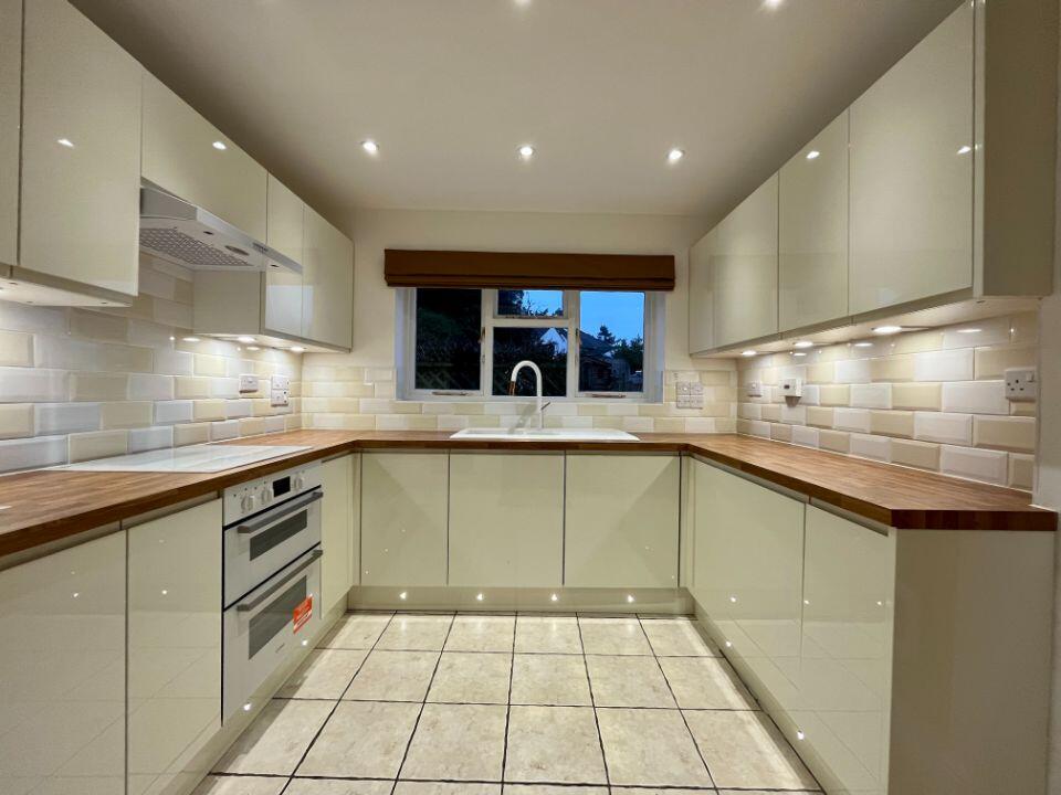 Main image of property: Farnborough Road, Farnham, GU9