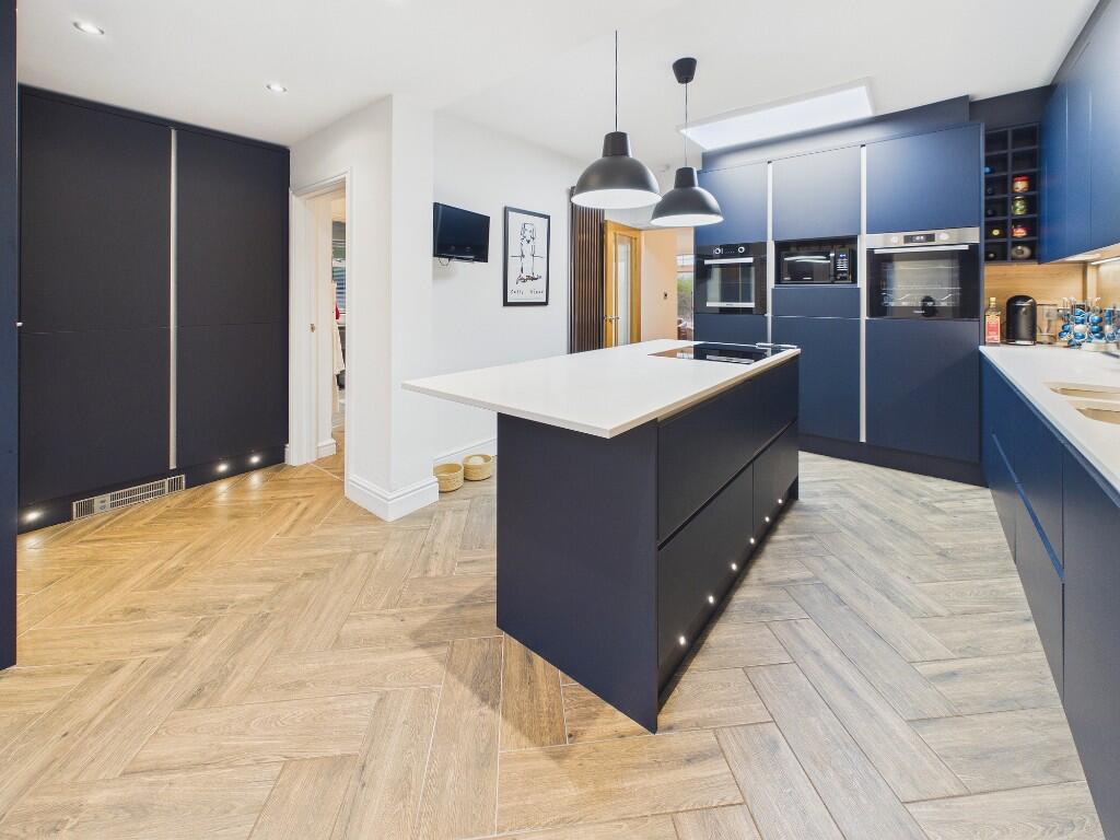 House in Blackwood, Caerphilly - View 3