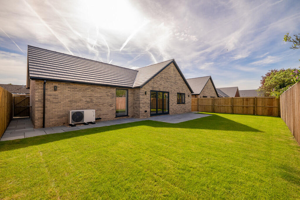 Shooters Close, Caistor, Market Rasen photo 4