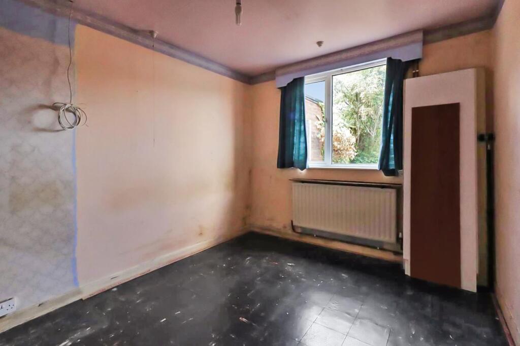 House in Northampton - More