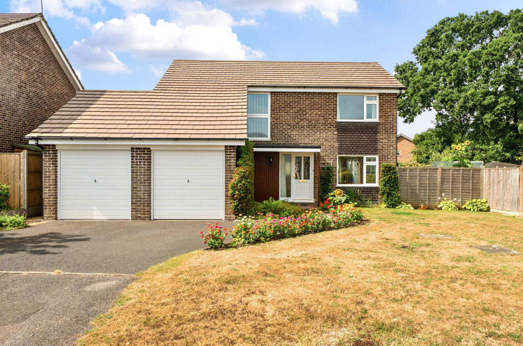 Main image of property: Stour Close, West Wellow, Romsey, Hampshire, SO51