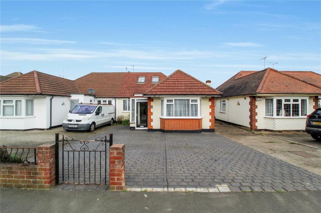 Main image of property: Carlingford Drive, Westcliff-on-Sea, Essex, SS0