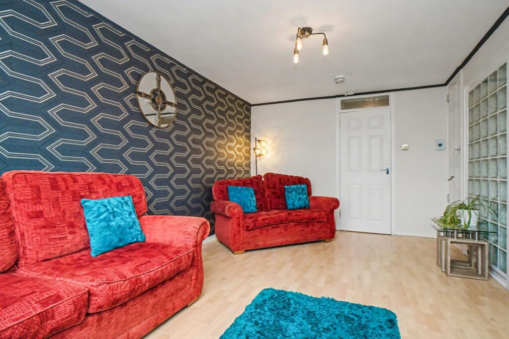 Apartment in Edinburgh, The Shore, Leith - View 4