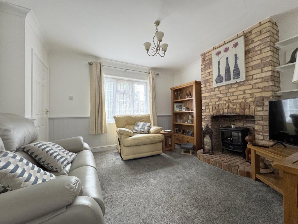 Widford Road, Chelmsford, CM2 photo 2