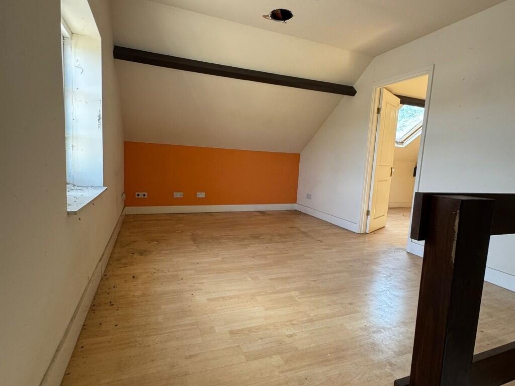 1st floor landing