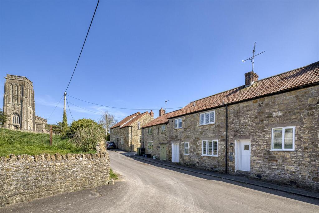 Central Batcombe - Bruton