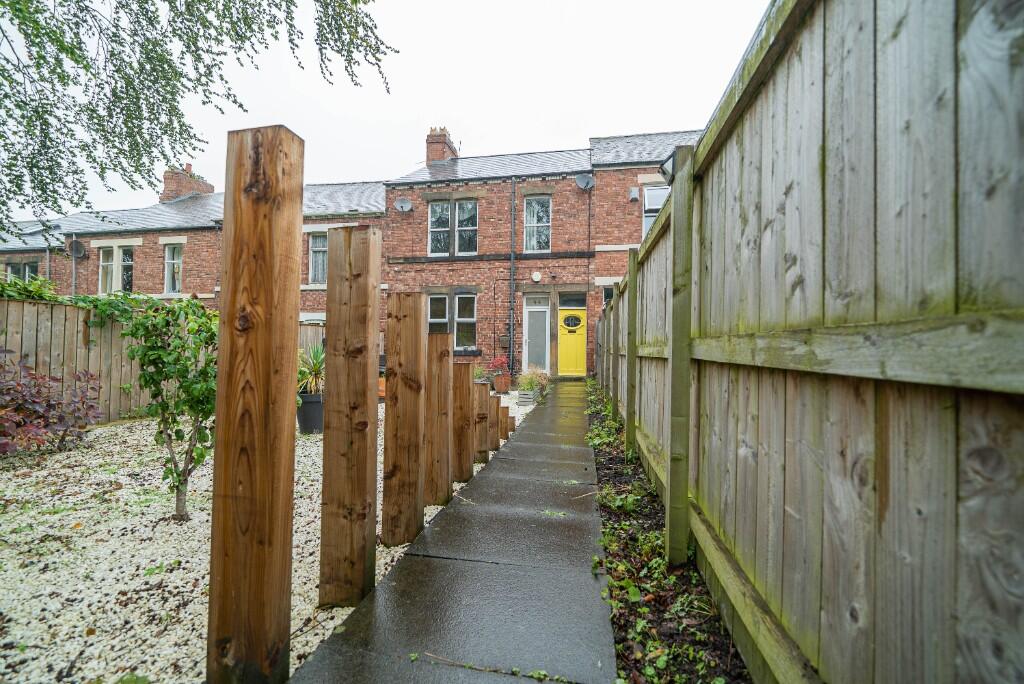 Main image of property: Earls Drive, Low Fell, Gateshead, Tyne And Wear, NE9