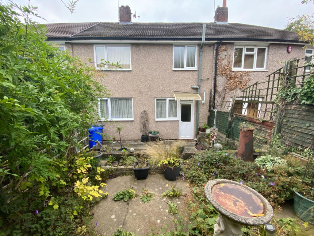 Calgary Crescent, Burton-on-trent, DE15 0PE photo 2