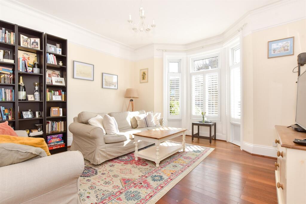 House in Shanklin, Lower Hyde, Isle of Wight - View 4