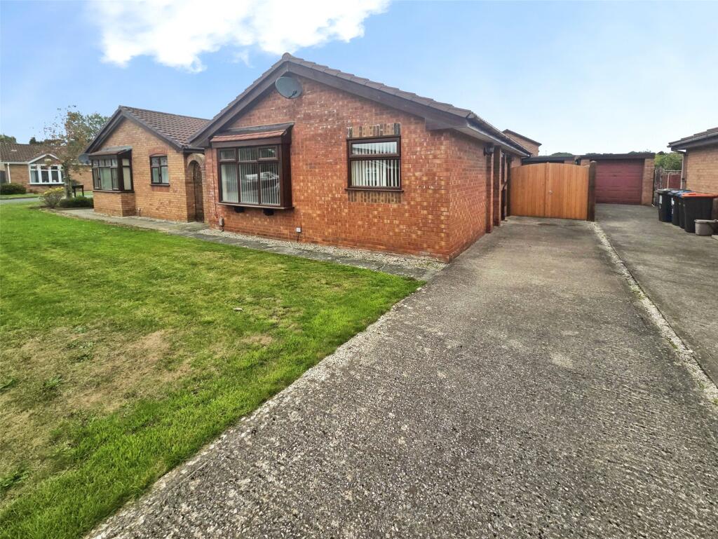 Main image of property: Vine Road, Great Sutton, Ellesmere Port, Cheshire, CH66