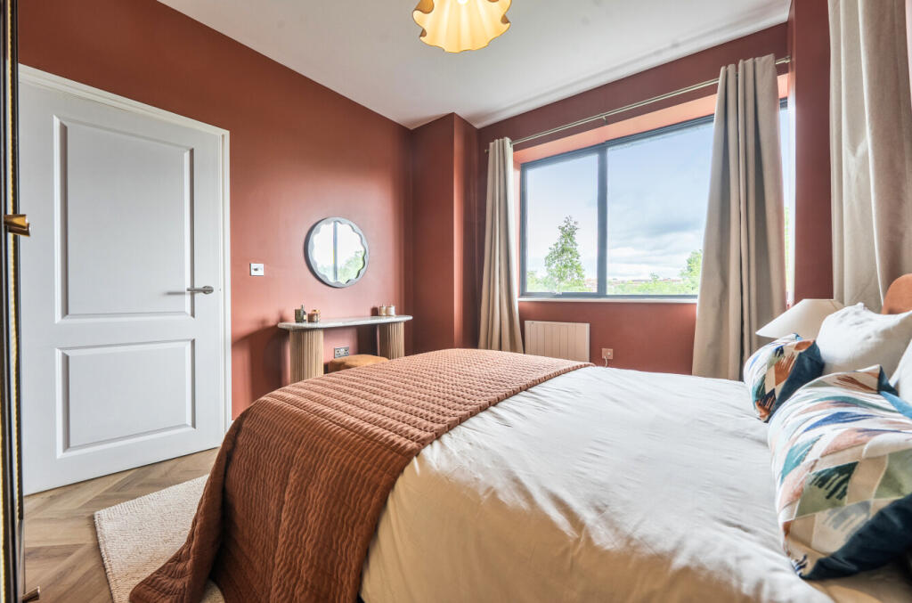 Apartment in St Albans, St Stephens - View 5