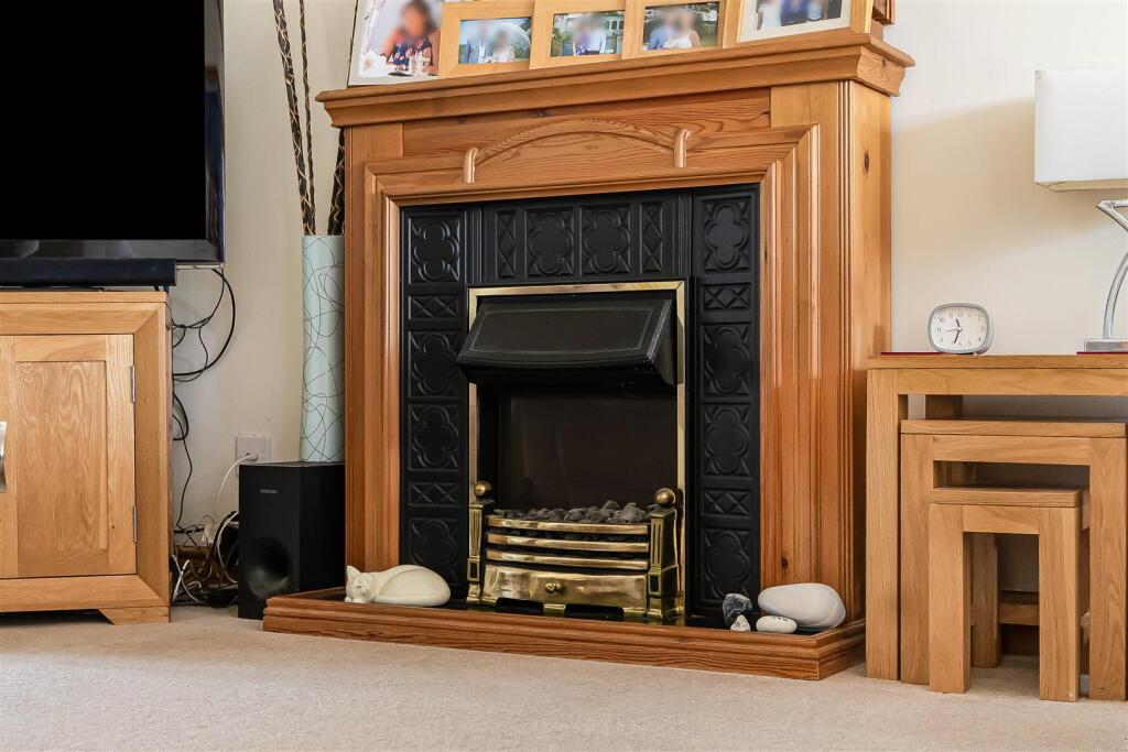 House in Slough, Cippenham - View 4