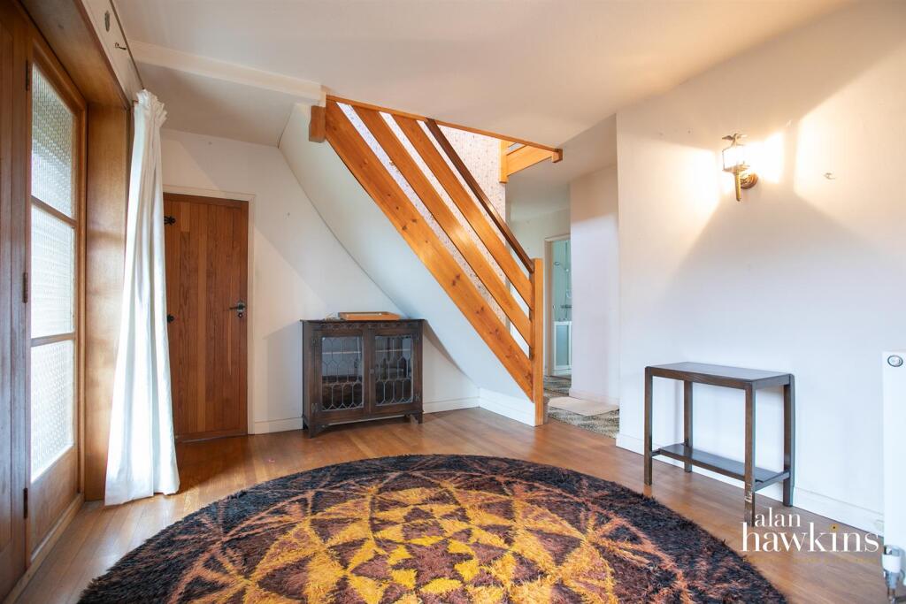 House in Swindon - View 4