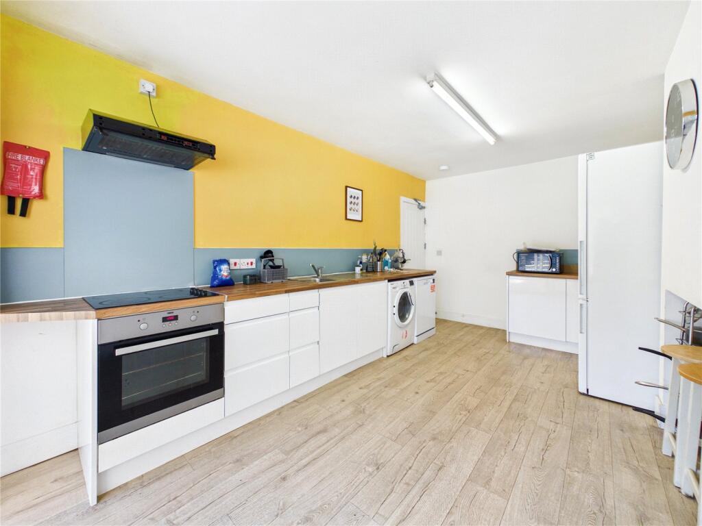 House in Colchester, Hythe - View 5