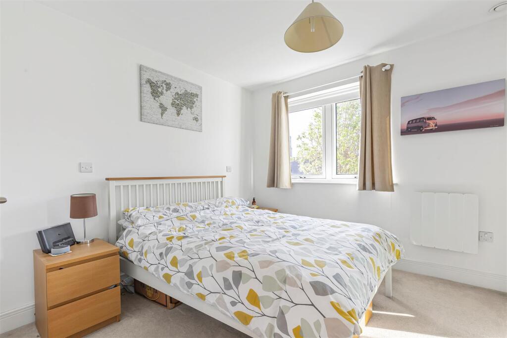 Roehampton Lane, Putney, SW15 photo 4