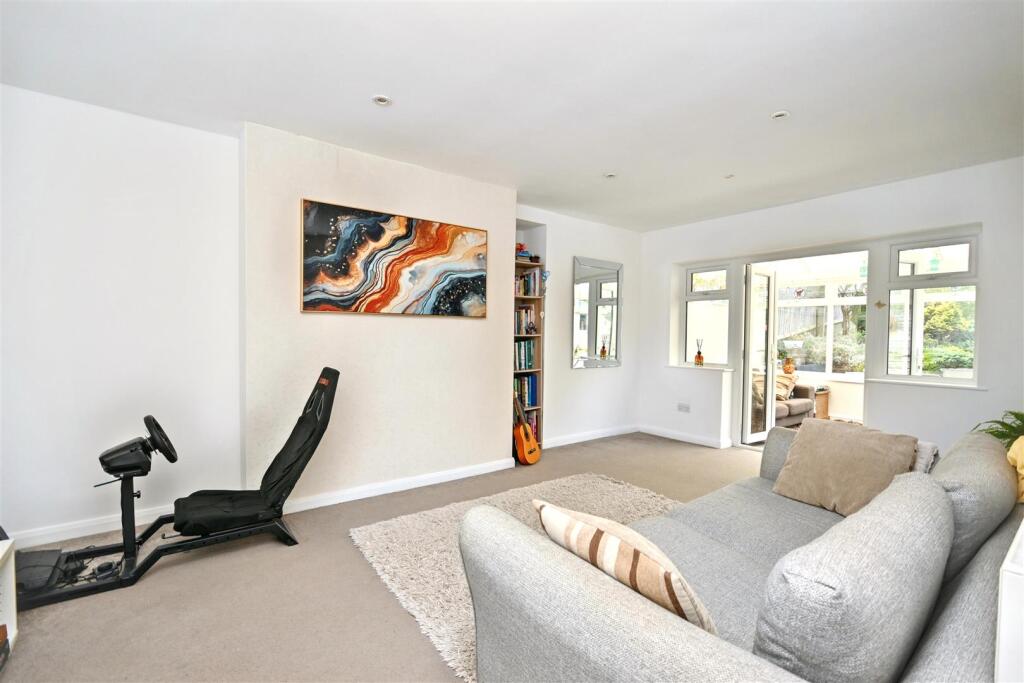 Chalvington Road, Eastbourne photo 3