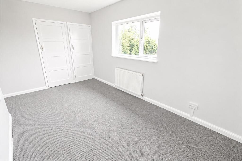 5 bedroom terraced house for rent