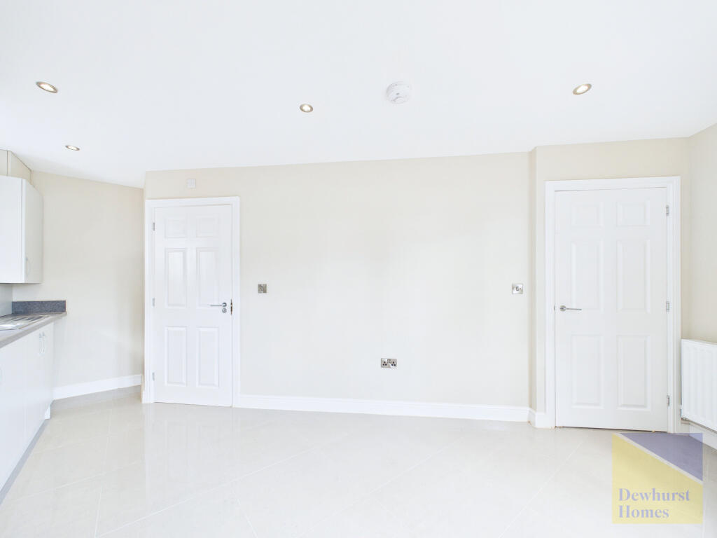 House in Ribble Valley, Longridge - More