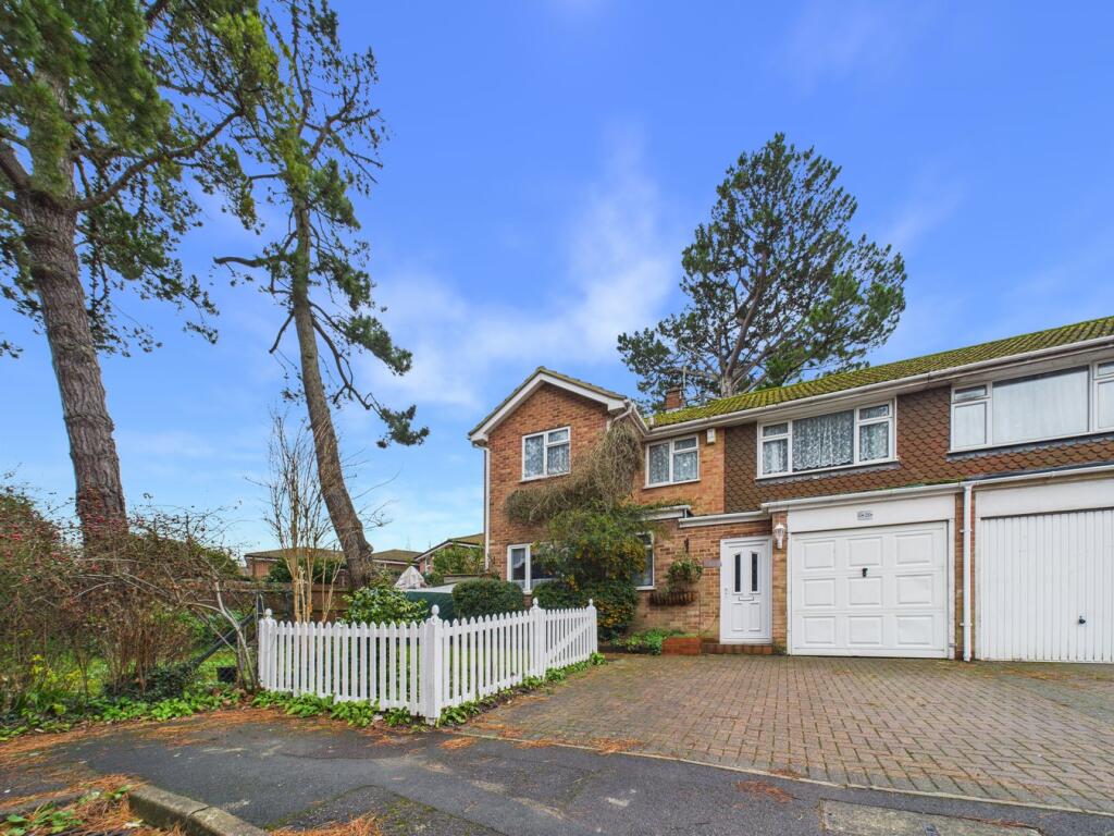 Main image of property: Cecil Aldin Drive, Tilehurst, Reading, RG31