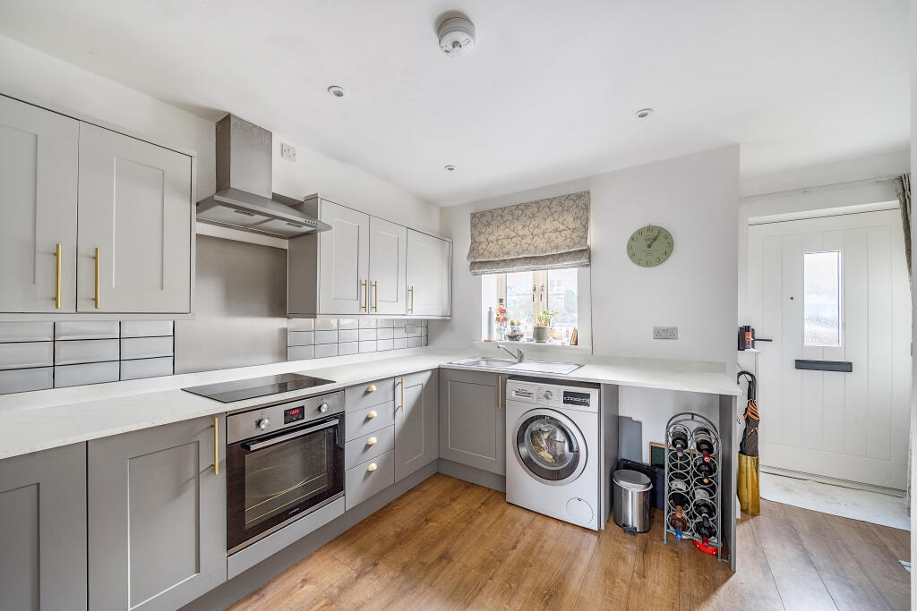 Rose Terrace, Gloucester Street, Faringdon, SN7 photo 3