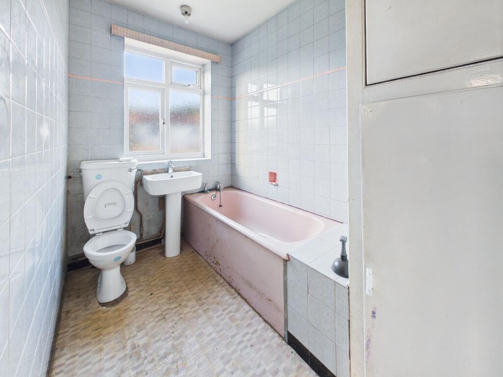 House in Ashfield, Sutton in Ashfield, Nottinghamshire - More