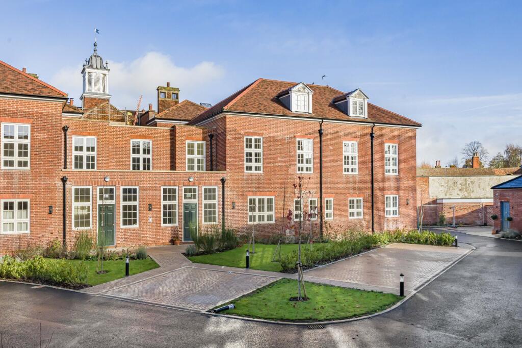 Main image of property: St Peters Mews, The Parade, Marlborough, Wiltshire, SN8