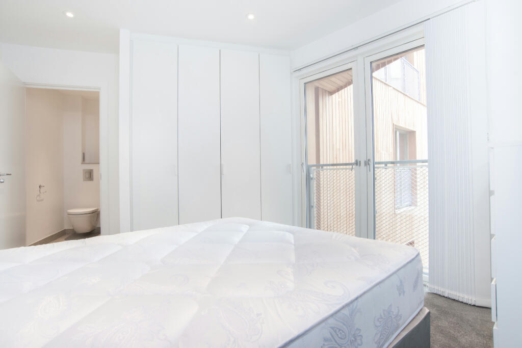 Apartment in London - View 5