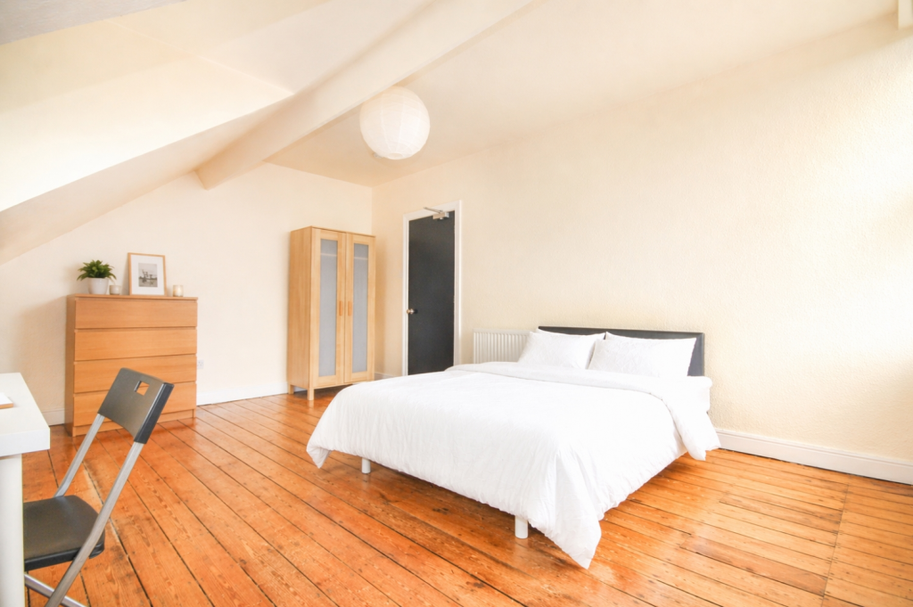 Main image of property: 11a Patrick Road, West Bridgford, Nottingham, Nottinghamshire, NG2