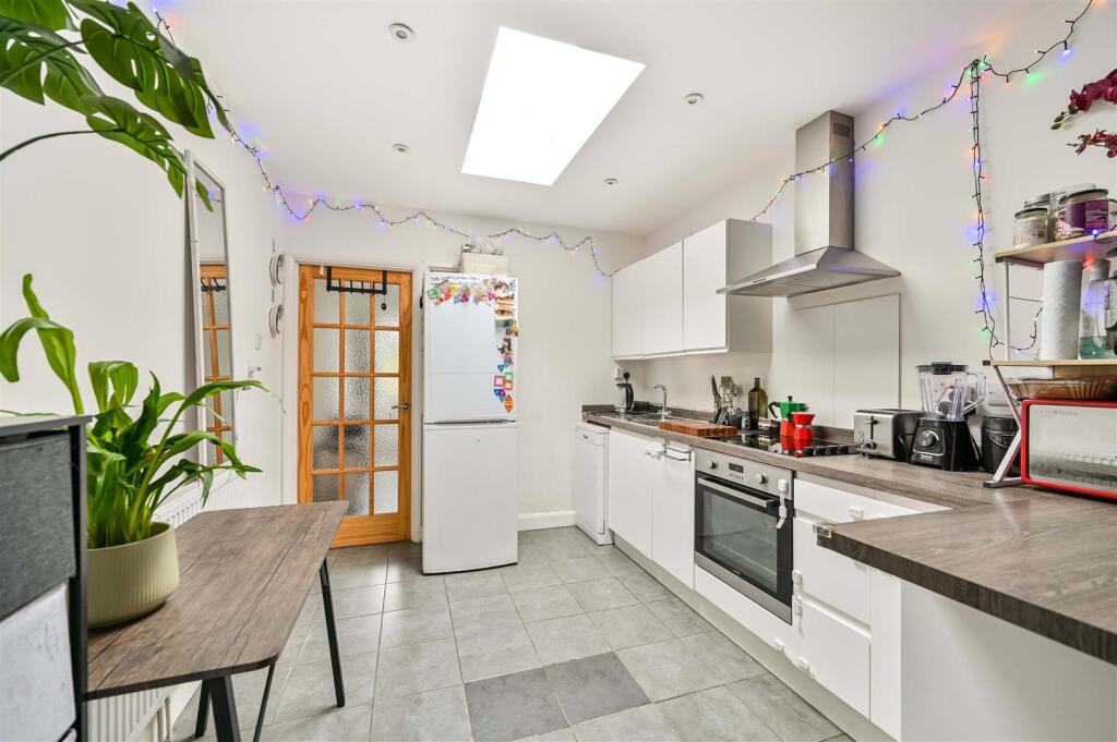 House in Reading - View 5