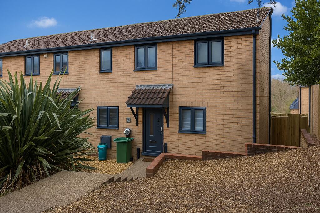 Main image of property: Tylcha Ganol, Tonyrefail, Porth