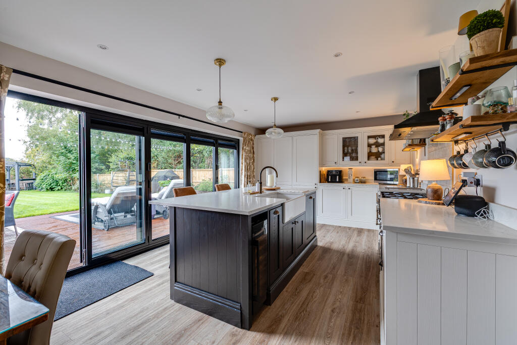 House in Llandudno, Holt - More