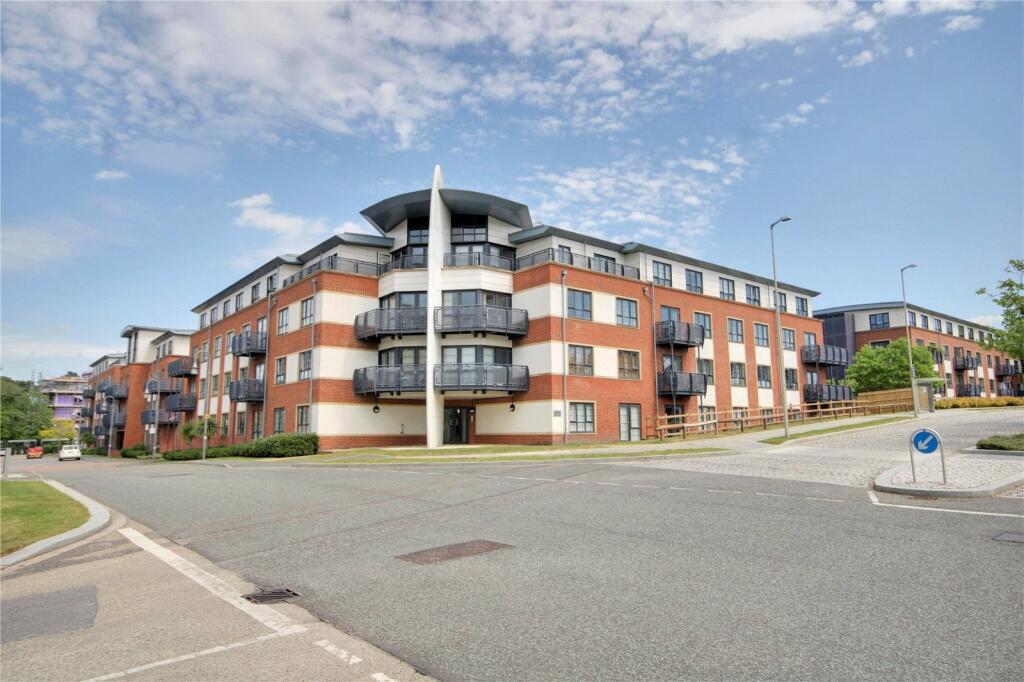 Main image of property: Lincoln Court, Wallis Square, Farnborough, Hampshire, GU14