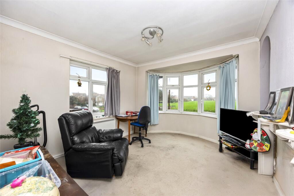 Grand Avenue, Lancing, West Sussex, BN15 photo 3