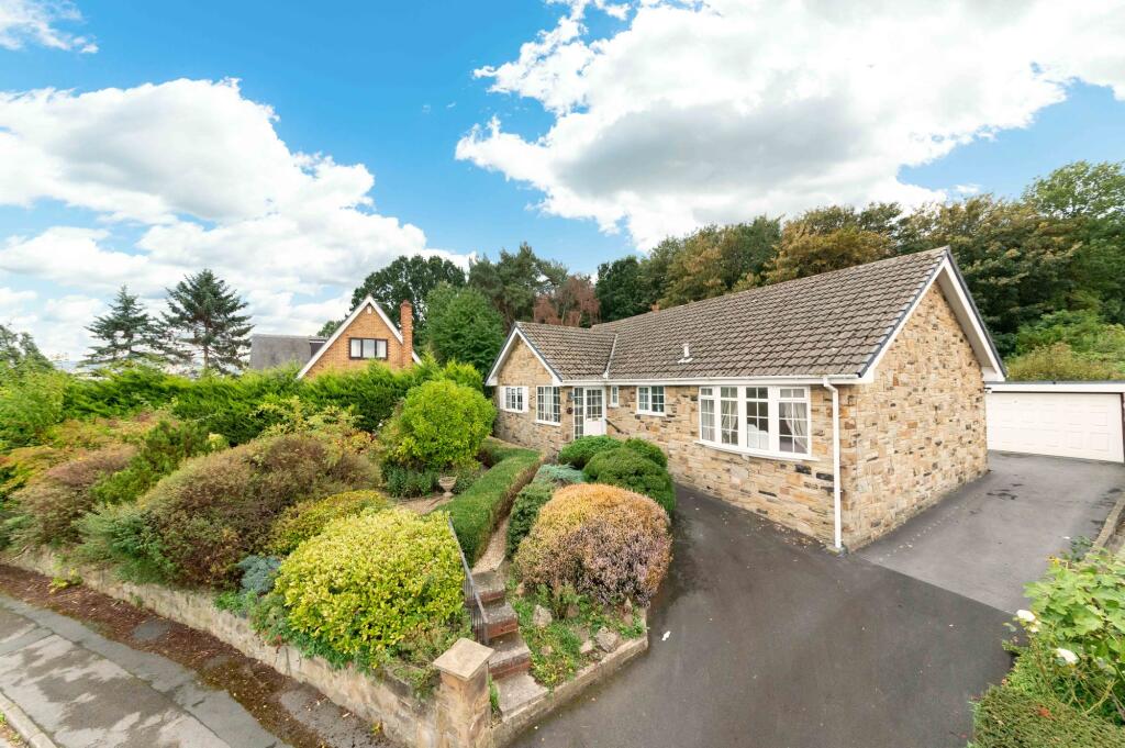 3-bed detached on The Mount, Wakefield, WF2, £360,000