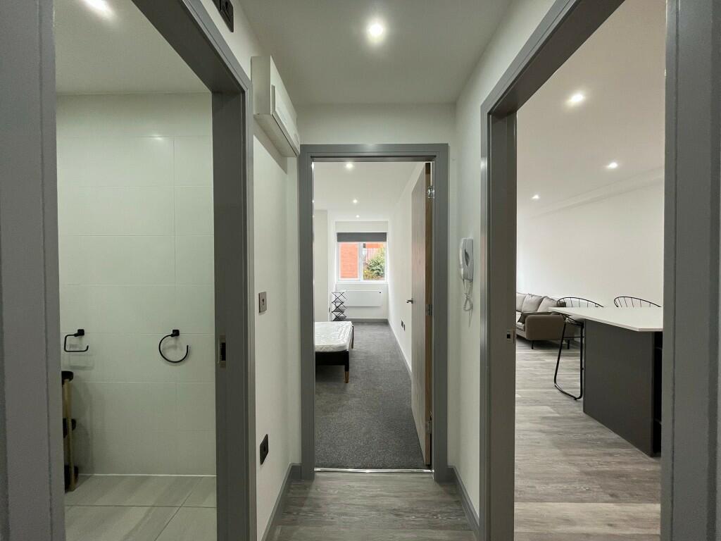 Apartment in Preston - View 3