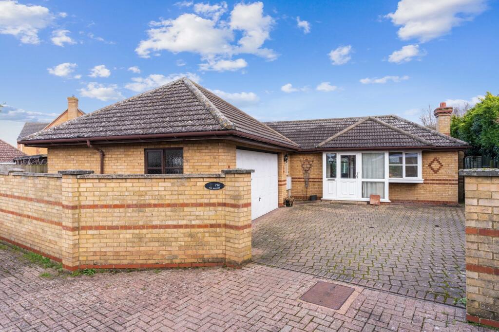 3-bed detached on High Street, Langford , Bedfordshire, SG18, £575,000