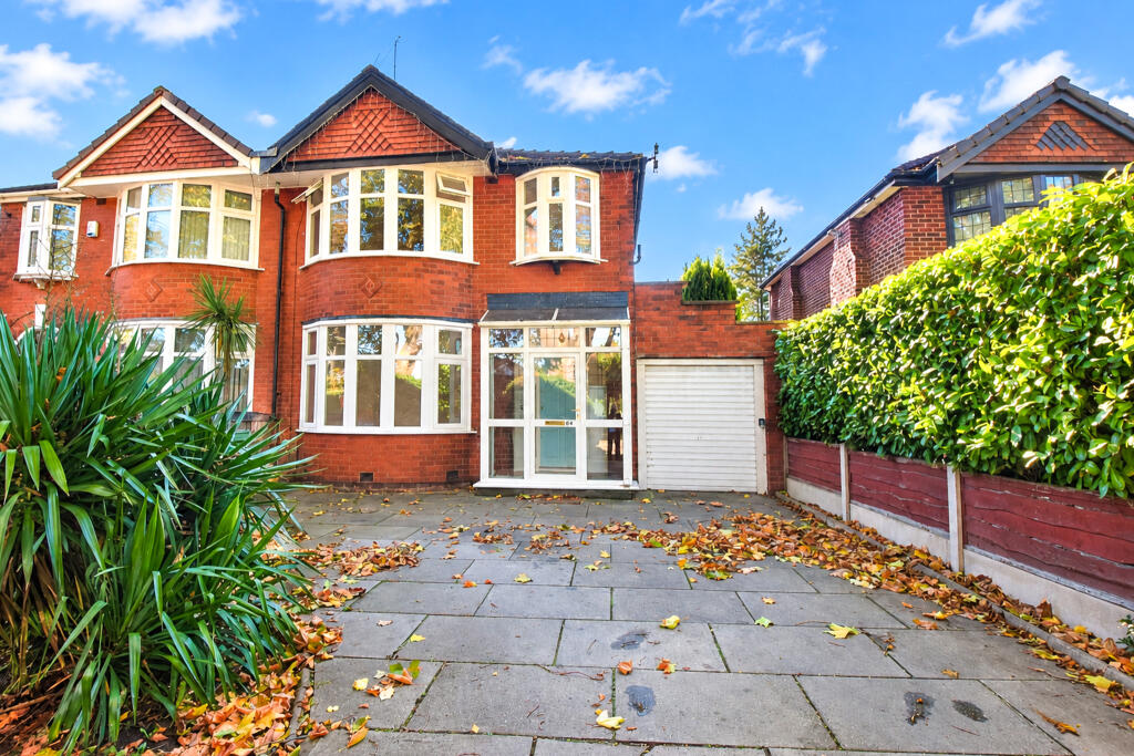 3-bed semi-detached on Lostock Road, Davyhulme, Manchester, M41 0SZ, £425,000