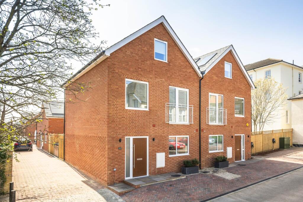 Main image of property: Grosvenor Mews, Tunbridge Wells (central location)