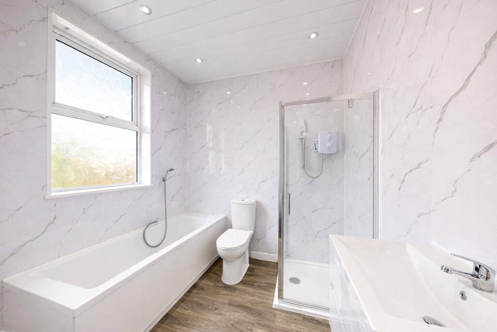 Chapel Street, Leigh, WN7 photo 3
