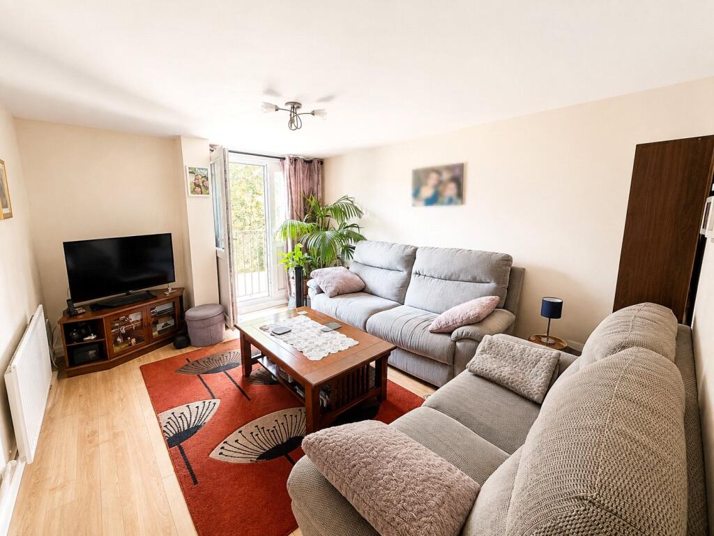 Apartment in London - View 2
