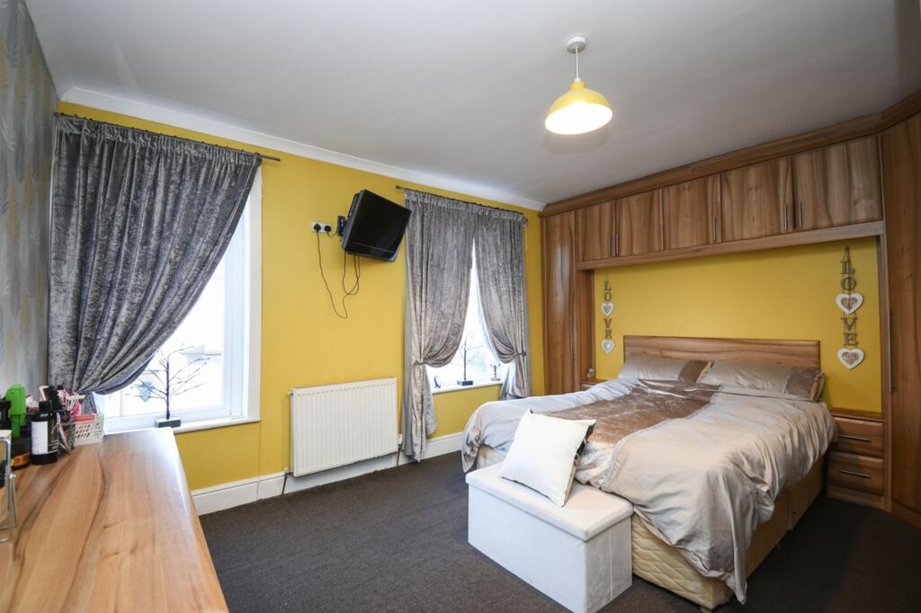 Alexandra Road, Eccles, M30 photo 4