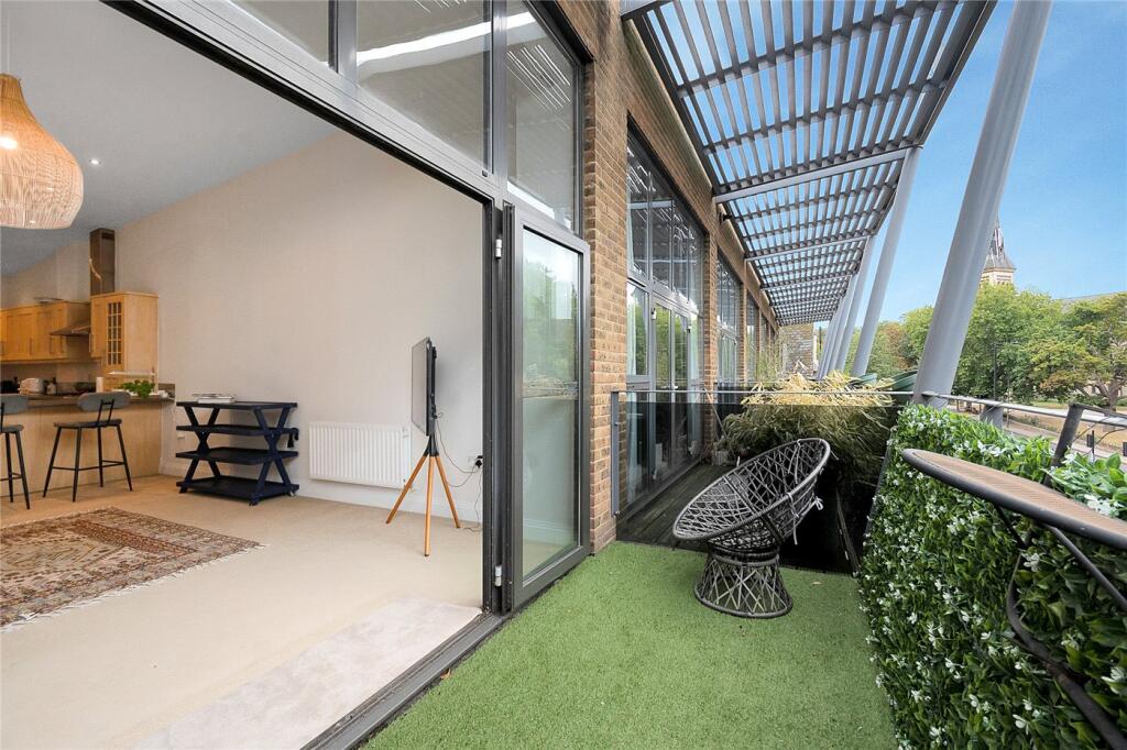 Apartment in London - View 4