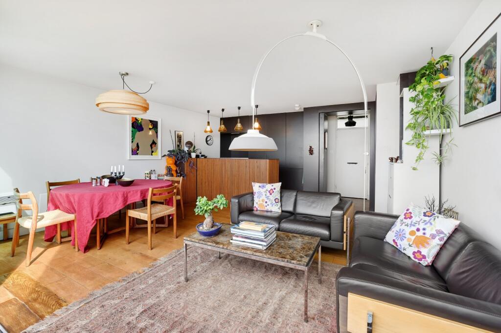 Apartment in London - View 5