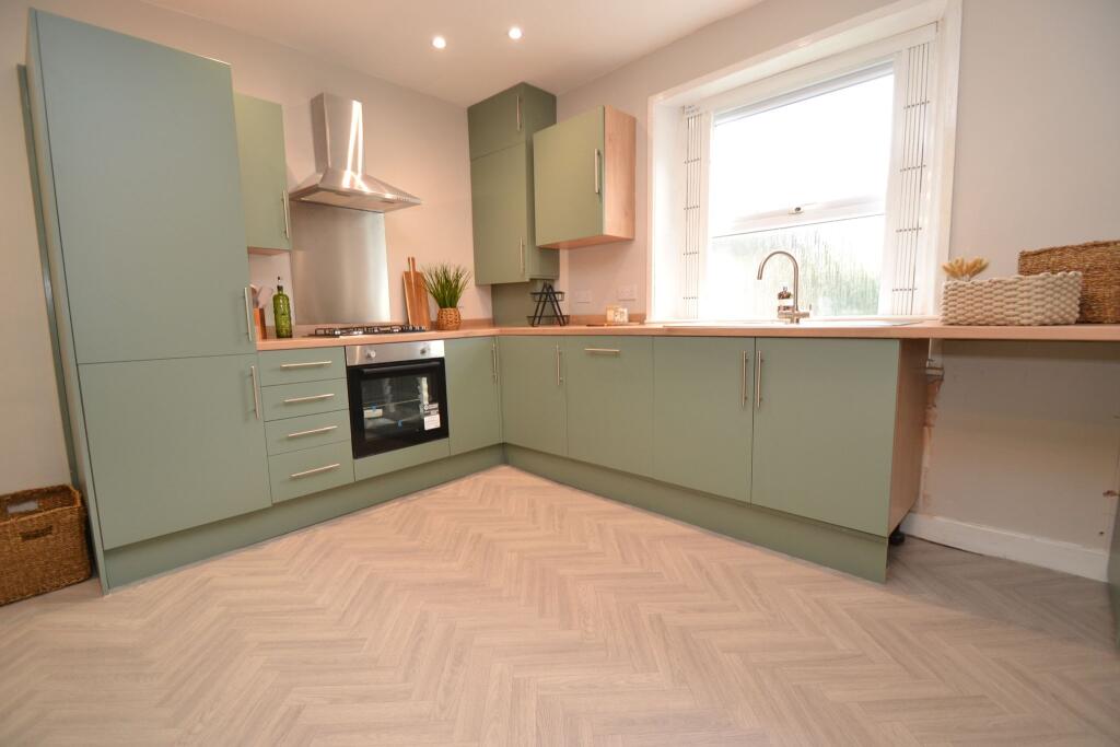 House in Bradford, Thackley, Idle - More