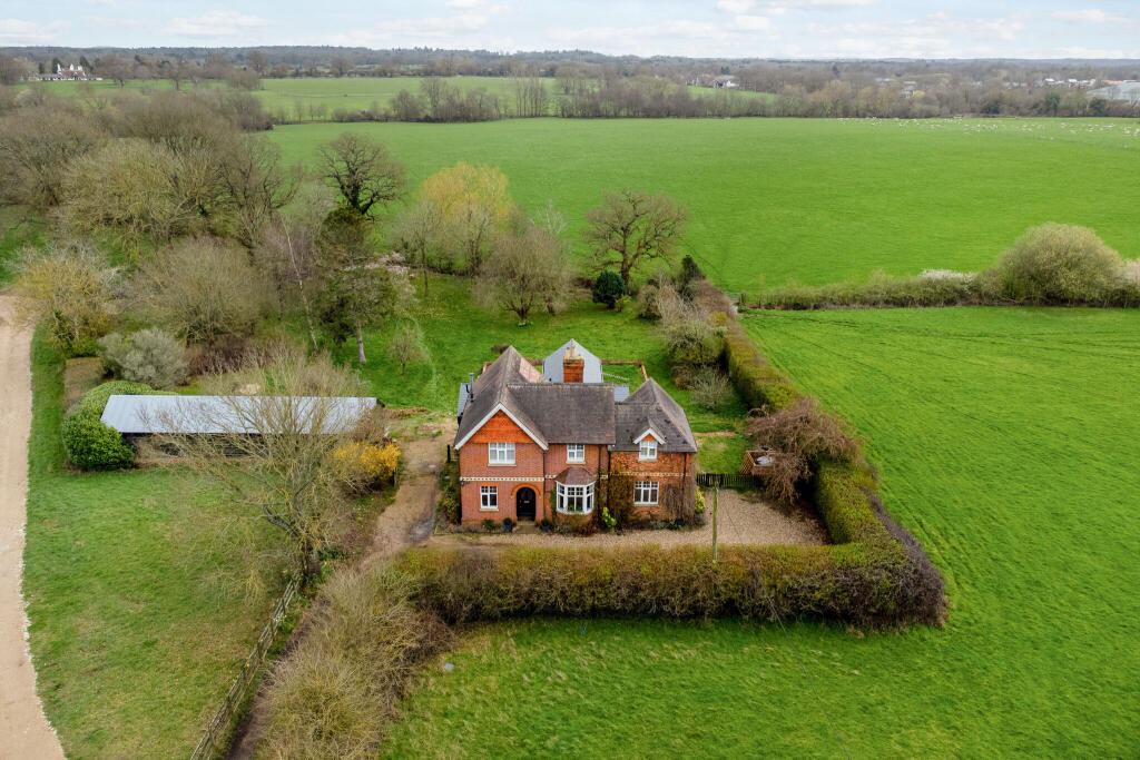 Main image of property: barkham road, Wokingham, RG41