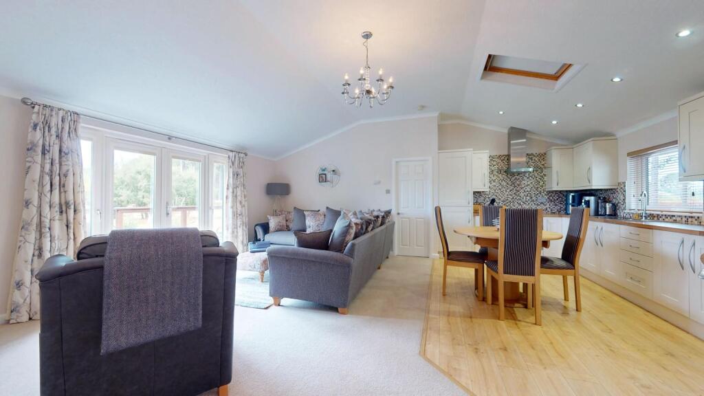 House in York - View 4