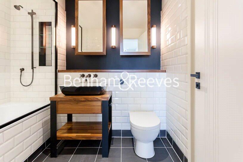 Main image of property: Emery Way, London, E1W